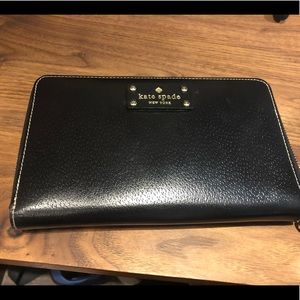 Kate spade travel wallet